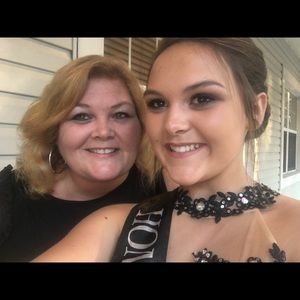 Meet your Posher, Robin